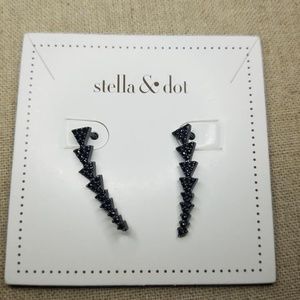 Stella & Dot Pave Triangle Path Ear Climber